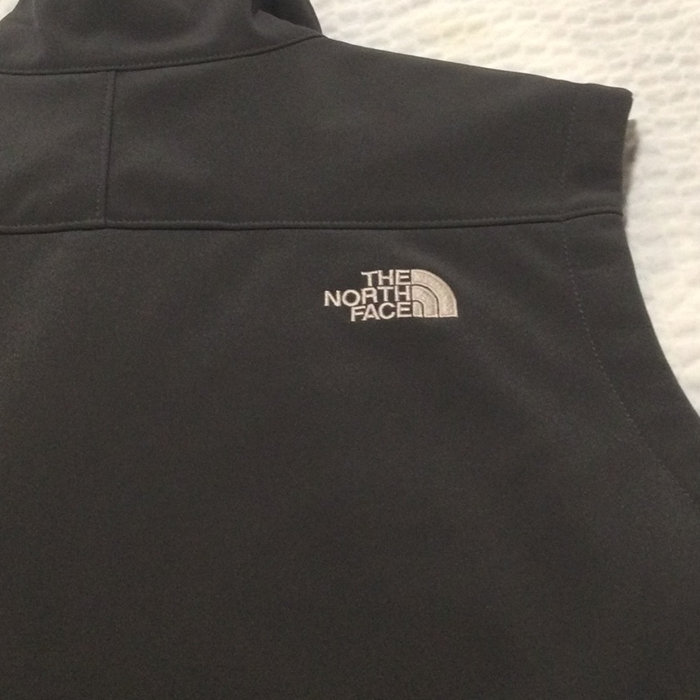 EUC Mens XL The North Face Gray/Orange Vest - Picture 16 of 16